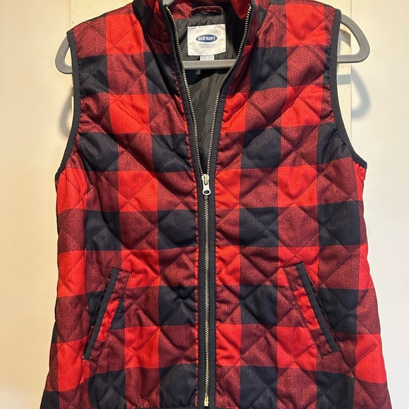 Old Navy Red and Black Plaid Vest - Picture 1 of 5